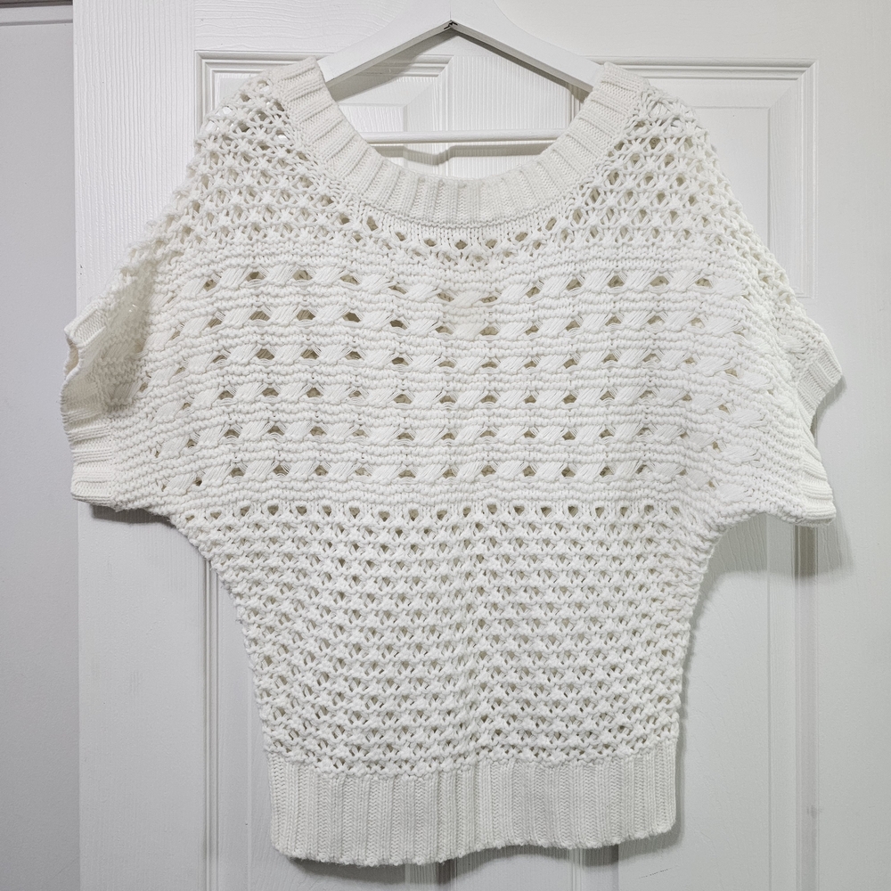 Elegant White Knit Sweater